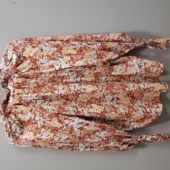 Cynthia Rowley NWT Puffed Raglan Three-quarter Sleeve Floral Top - Picture 4 of 6